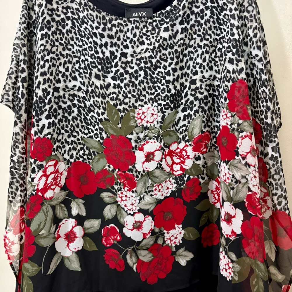 Alyx Women's Floral Print Top - Red and Black - Picture 2 of 5